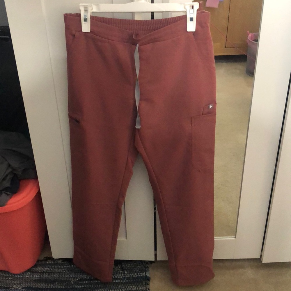 Figs Uniform Bottom